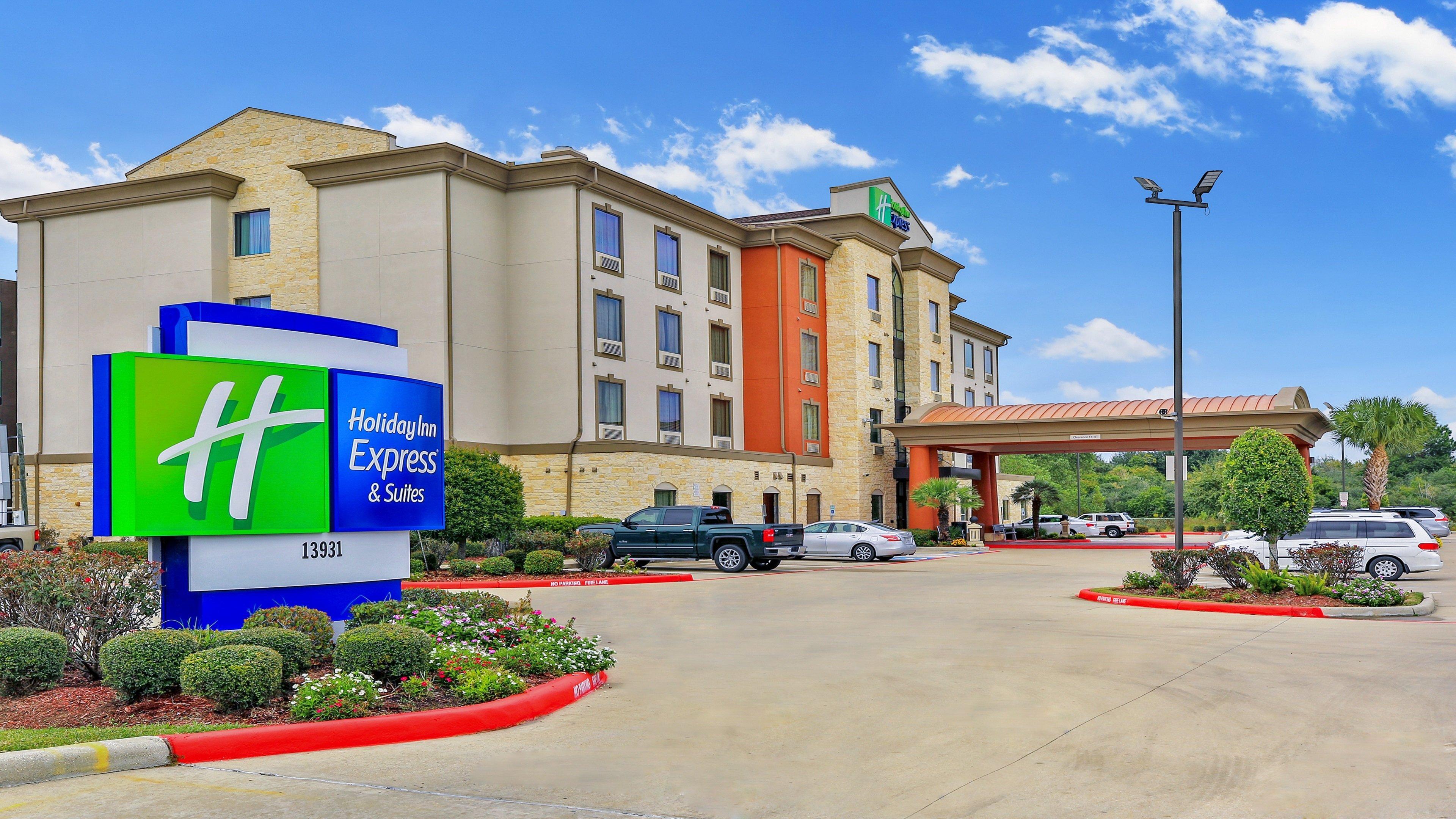 Holiday Inn Express & Suites Houston South - Near Pearland By Ihg Exterior photo